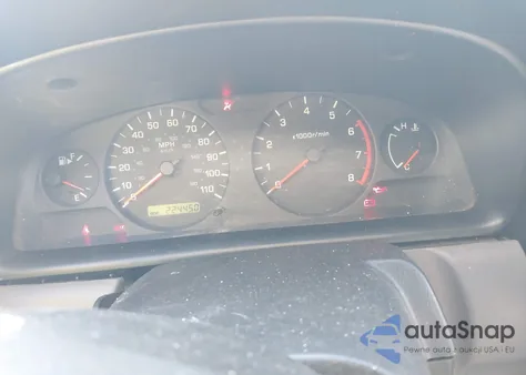 2001 Nissan Xterra Xe-V6 z USA, uszkodzony, nr VIN 5N1ED28T11C532034